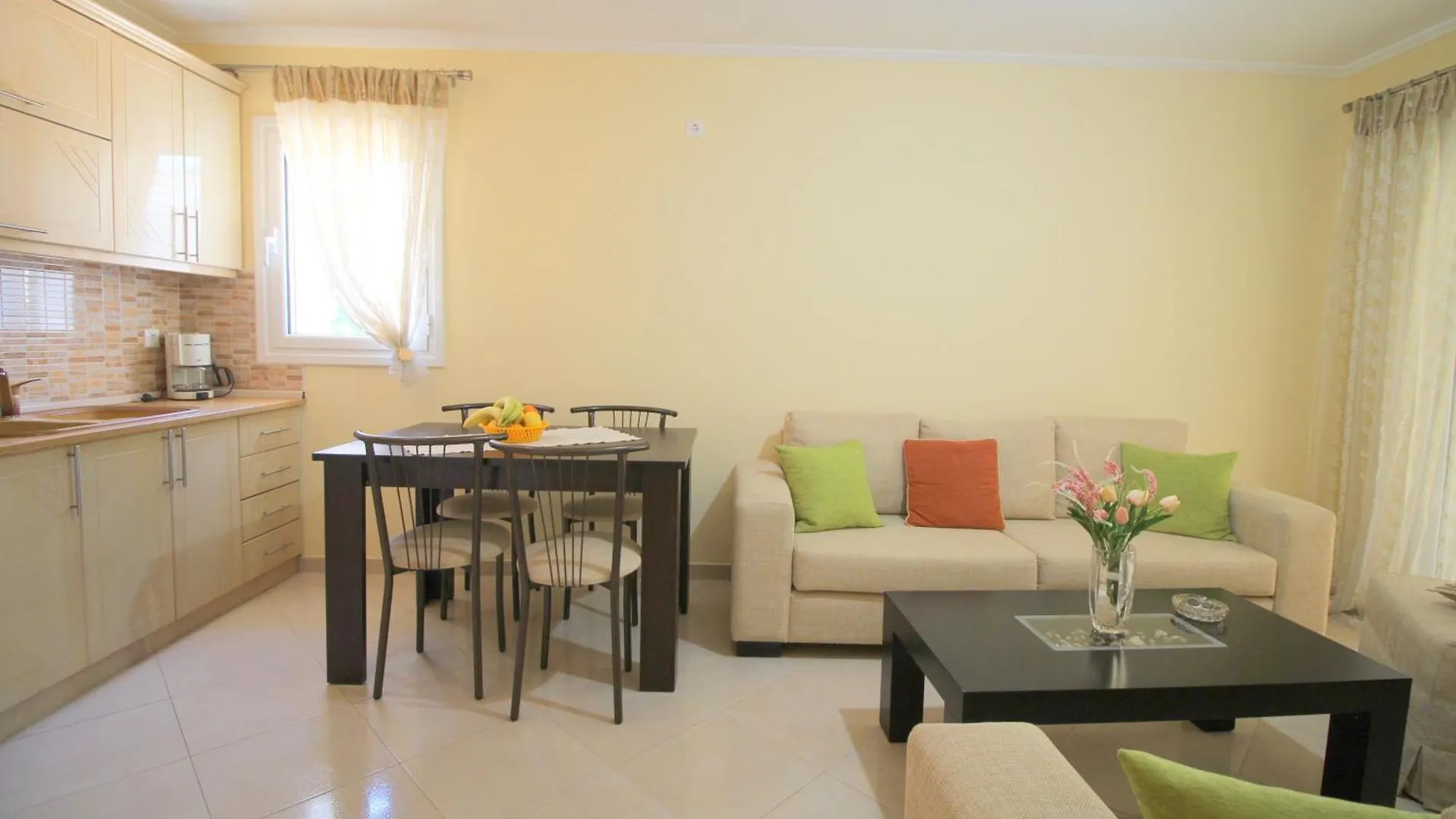 Anna'S Cozy Apartment Sarande
